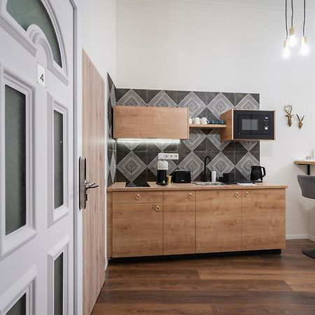 Brody 46 Boutique Rooms บูดาเปสต์ ภายนอก รูปภาพ
